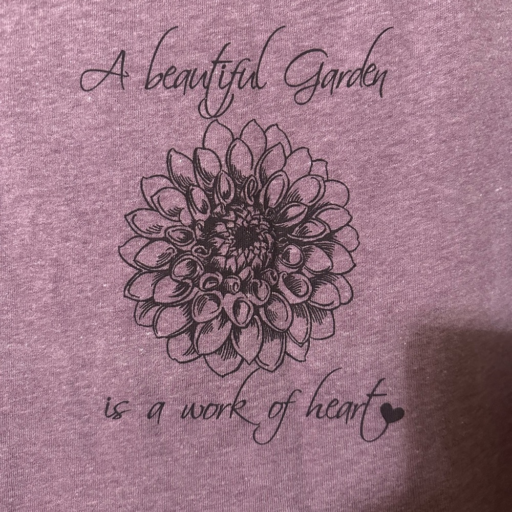 Dahlia Tee